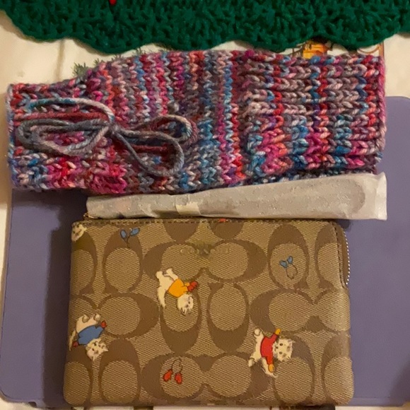 🐱 COACH ZIP WRISTLET IN SIGNATURE CANVAS WITH CAT MITTENS PRINT 🐱 NWT 🐱 - Picture 14 of 16